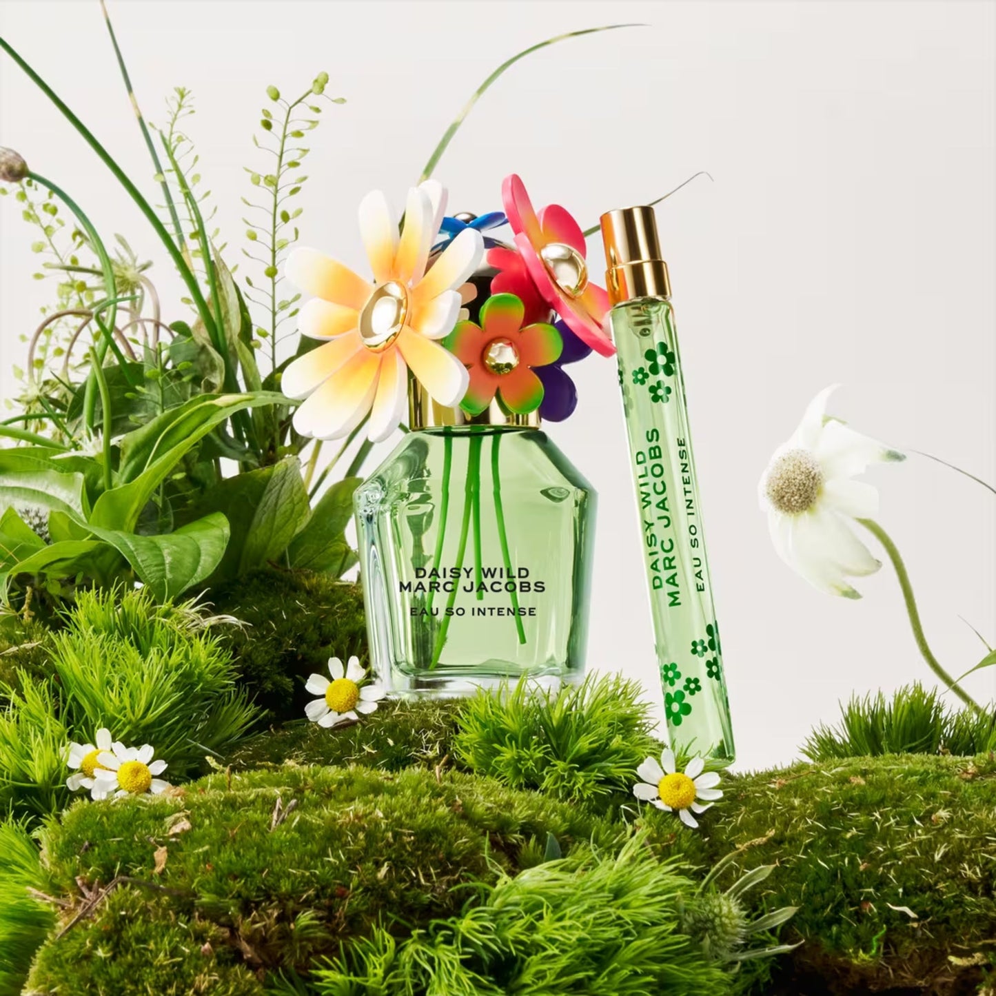 Marc Jacobs Daisy Wild Eau So Intense para mulheres 10ml