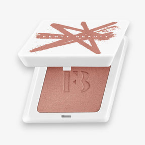 Blush em Pó à Prova d'Água Suede Fenty Cheeks da Fenty Beauty, 4 g / 0.14 oz