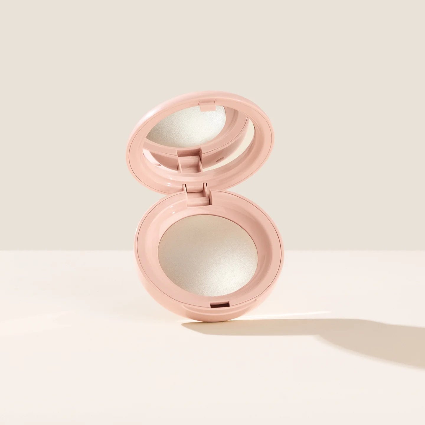 Iluminador de Toque Sedoso Positive Light da Rare Beauty 0.098 oz / 2.8 g
