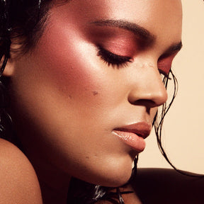 Iluminador Freestyle Killawatt Foil de Fenty Beauty - Ruby Richez, 3.5 g / 0.12 oz